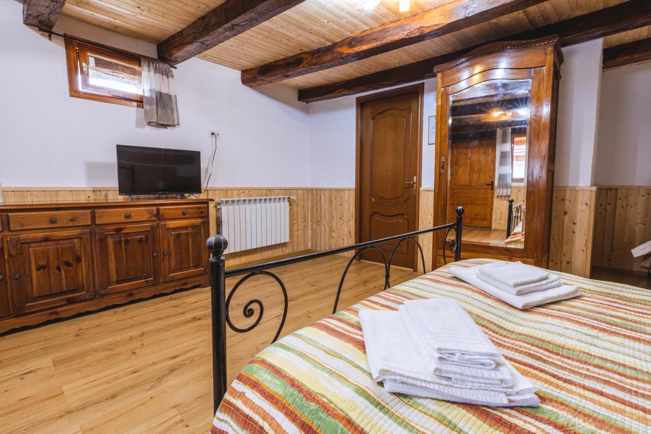 Chalet Giuel Barcut Bagian luar foto