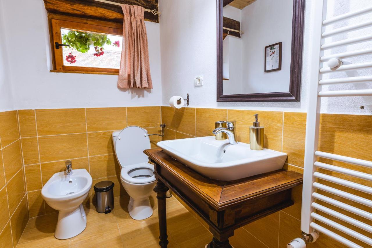 Chalet Giuel Barcut Bagian luar foto